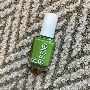 Essie “vices versa” polish